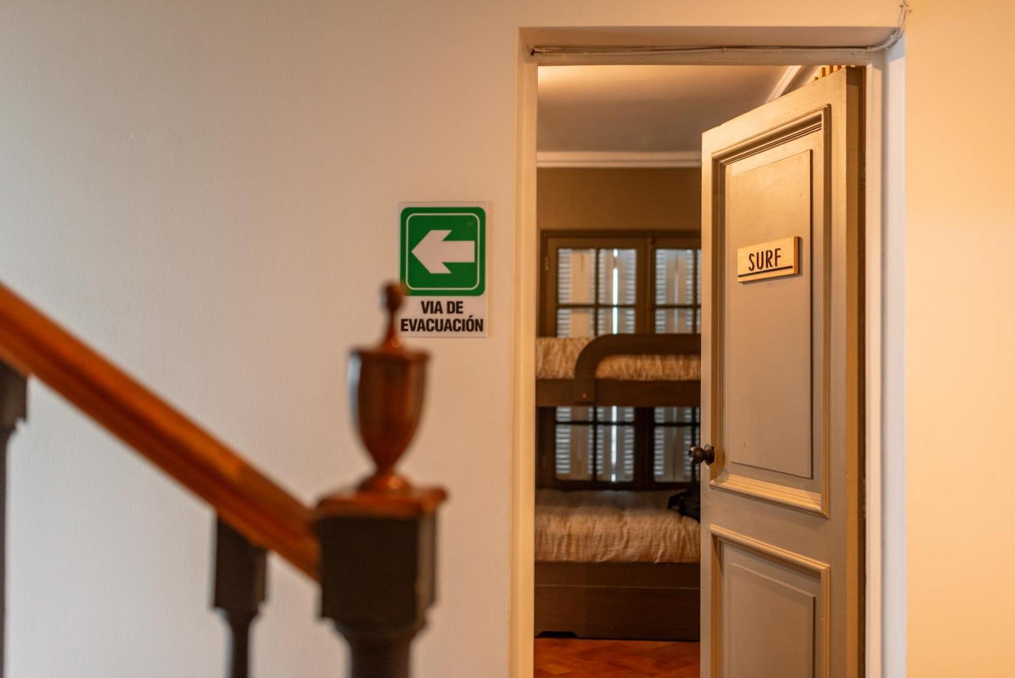 Yogi Hostels サンティアゴ エクステリア 写真