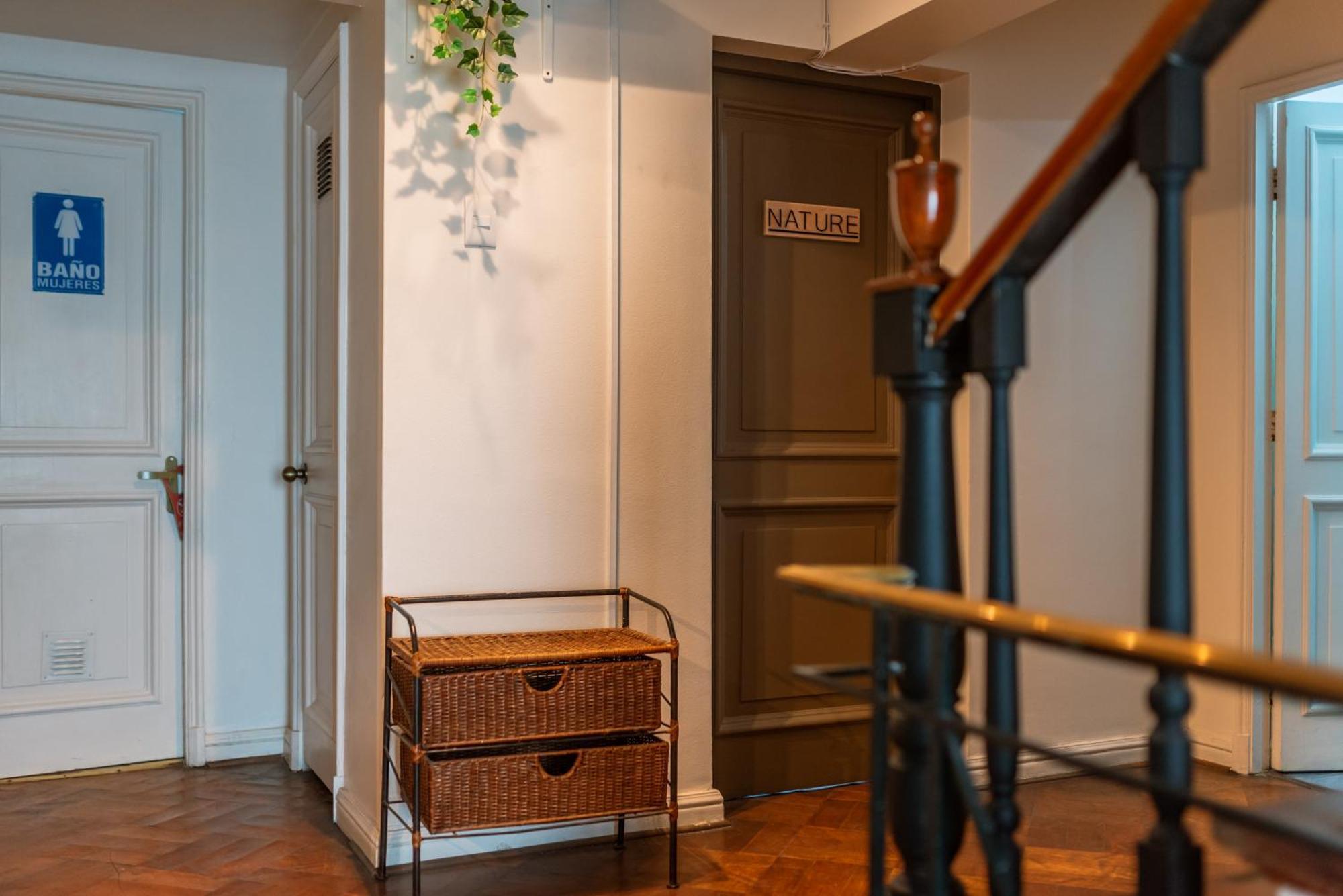 Yogi Hostels サンティアゴ エクステリア 写真